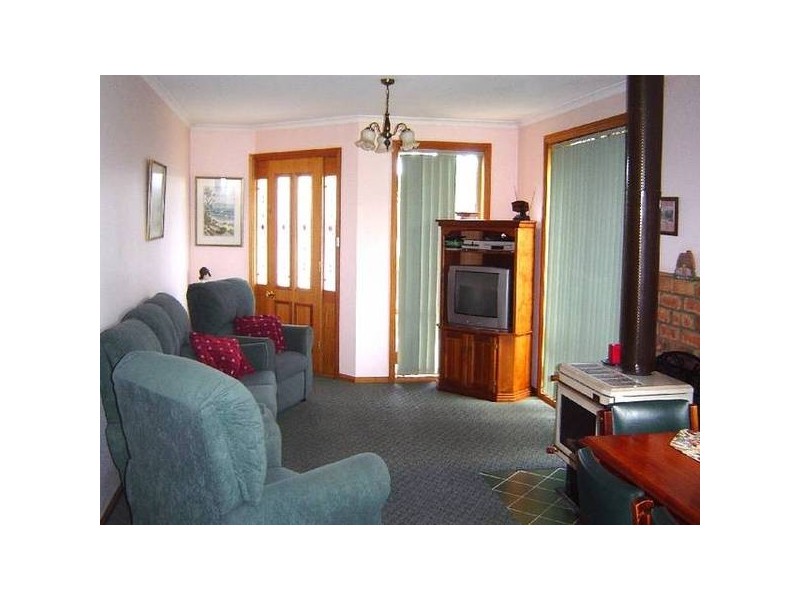 1. Honeysuckle Grove., Evandale TAS 7212