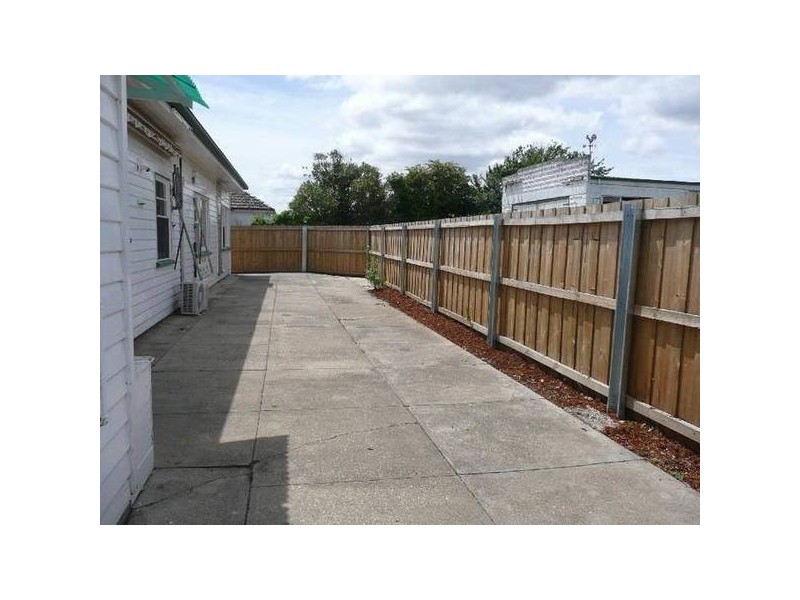 2 Calais Street., Mowbray TAS 7248