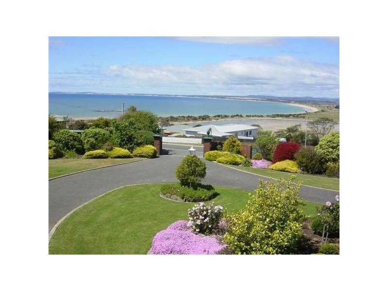 2. Flinders Lane., Bridport TAS 7262