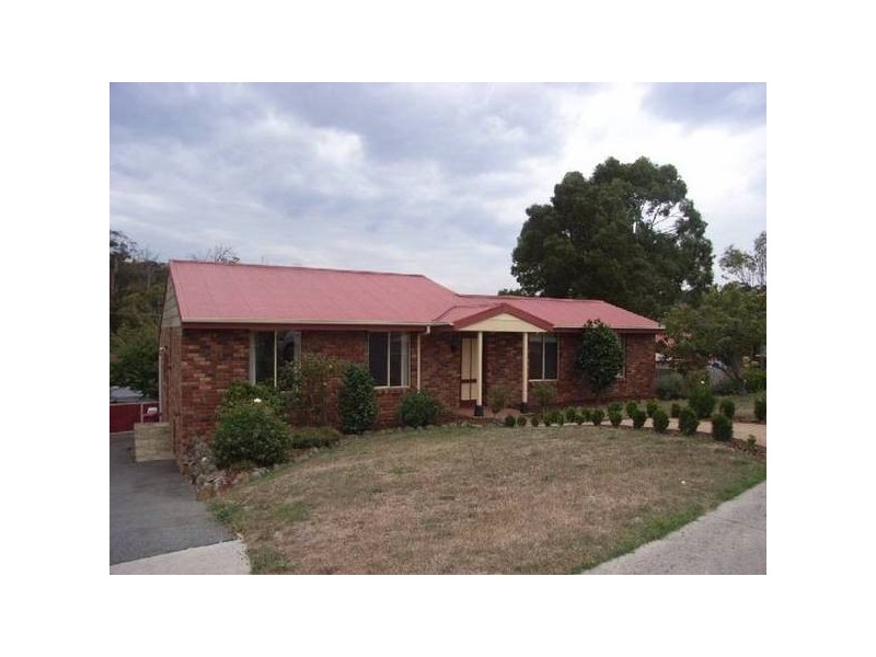 3 Owen Place, Summerhill TAS 7250