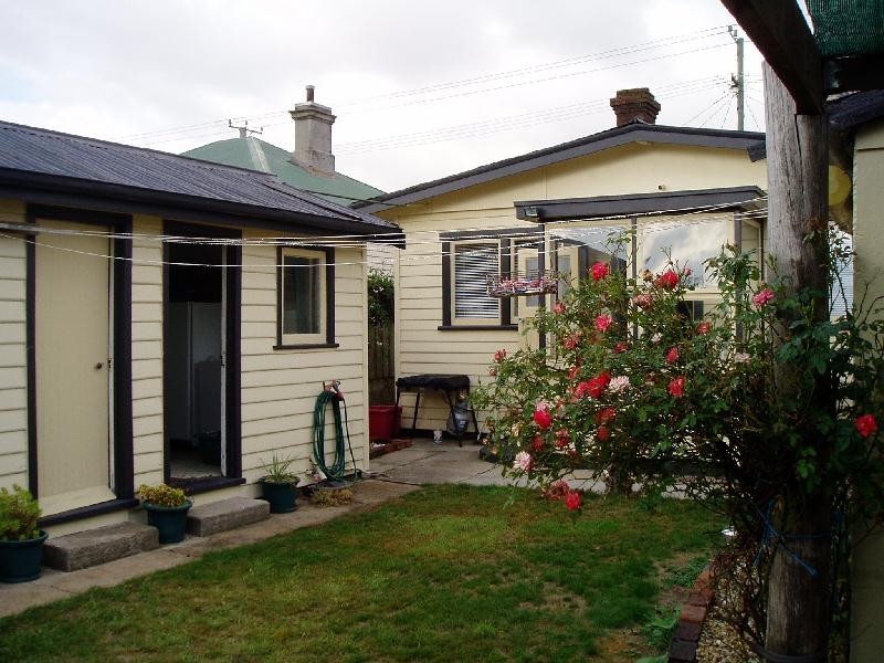 8 Little Green Street, Invermay TAS 7248
