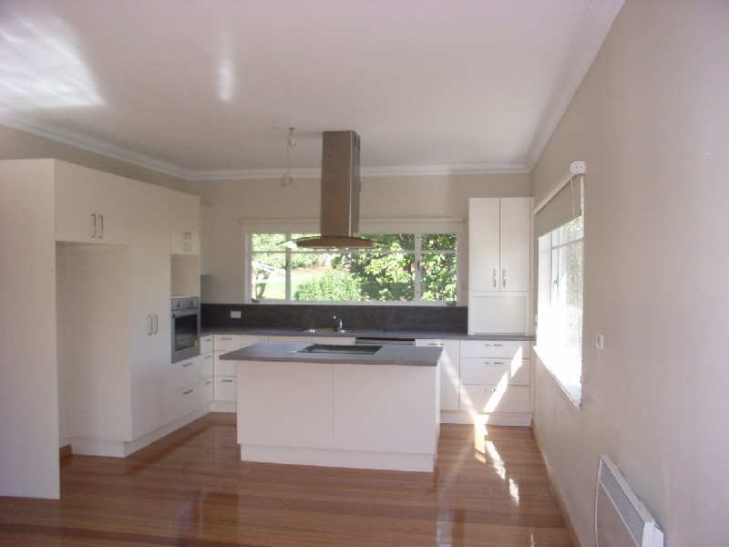 8 Douglas Street, Newstead TAS 7250