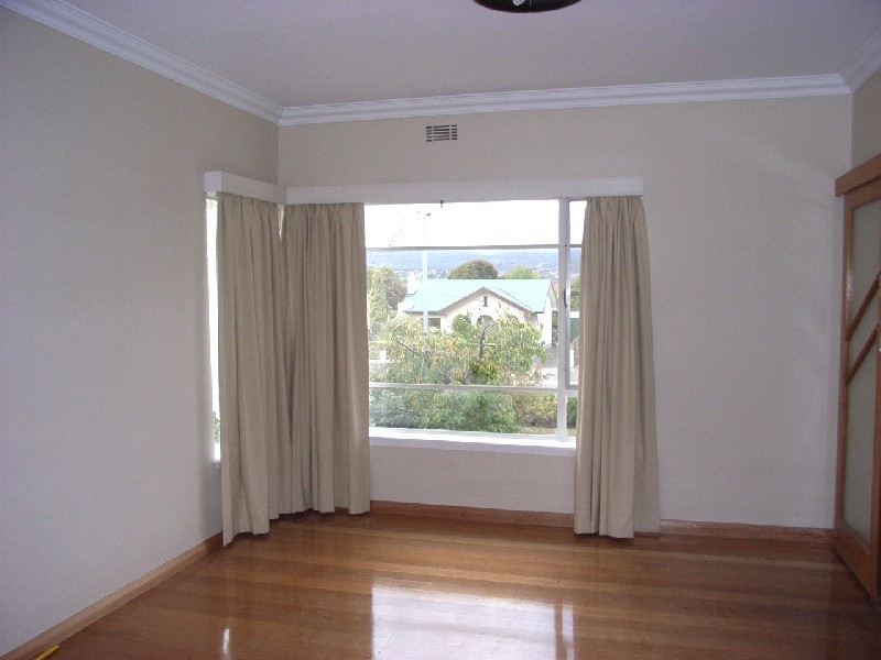 8 Douglas Street, Newstead TAS 7250