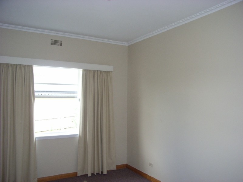 8 Douglas Street, Newstead TAS 7250