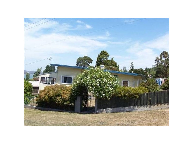 5 Bagot Street, Beauty Point TAS 7270