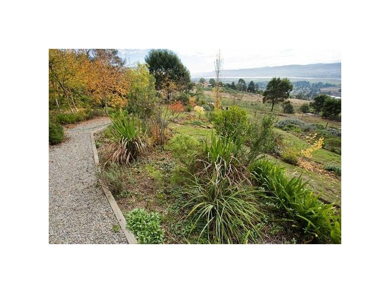4 Daitom Place, Trevallyn TAS 7250