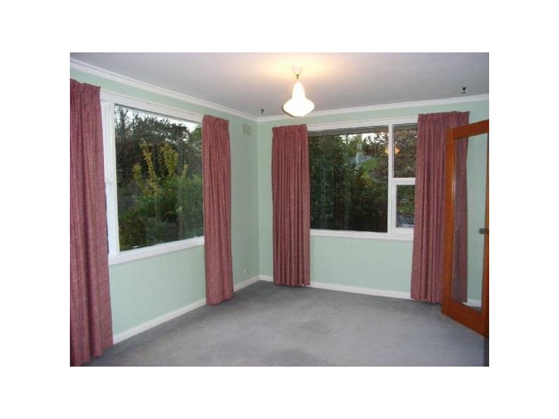 28 Veronica Crescent, Norwood TAS 7250