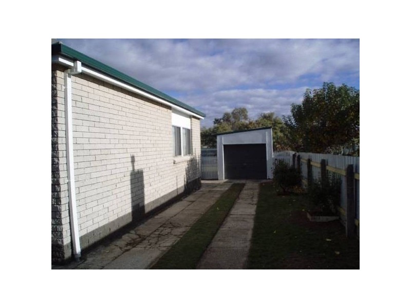 11 Jellico Street, Mowbray TAS 7248