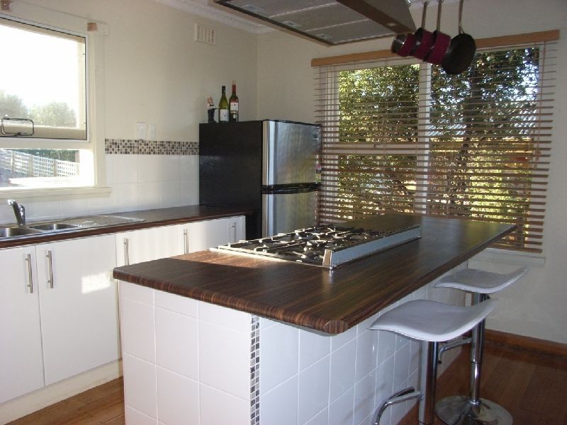 29 Paringa Avenue, Newnham TAS 7248