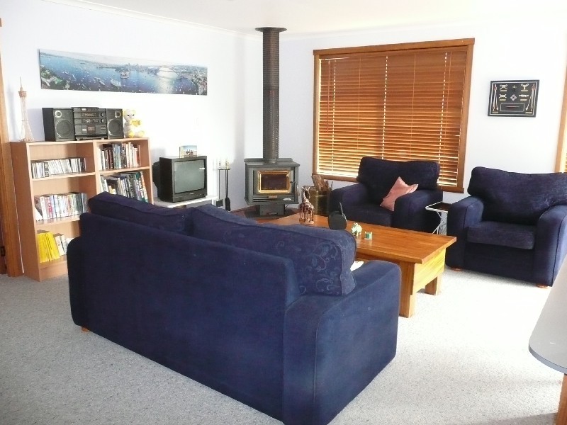 4 Oakden Place, Greens Beach TAS 7270