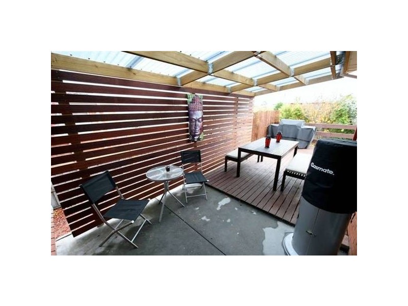 6 Snow Street, Newnham TAS 7248