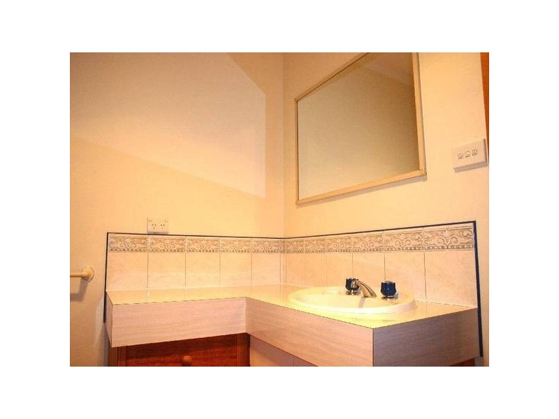 20 Arnold Street, Newnham TAS 7248