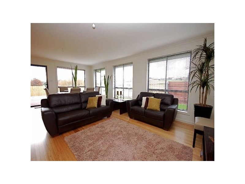 30 Comice Place, Newnham TAS 7248