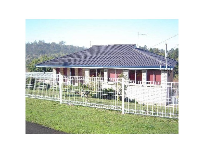 38 Crandon Crescent, Newnham TAS 7248