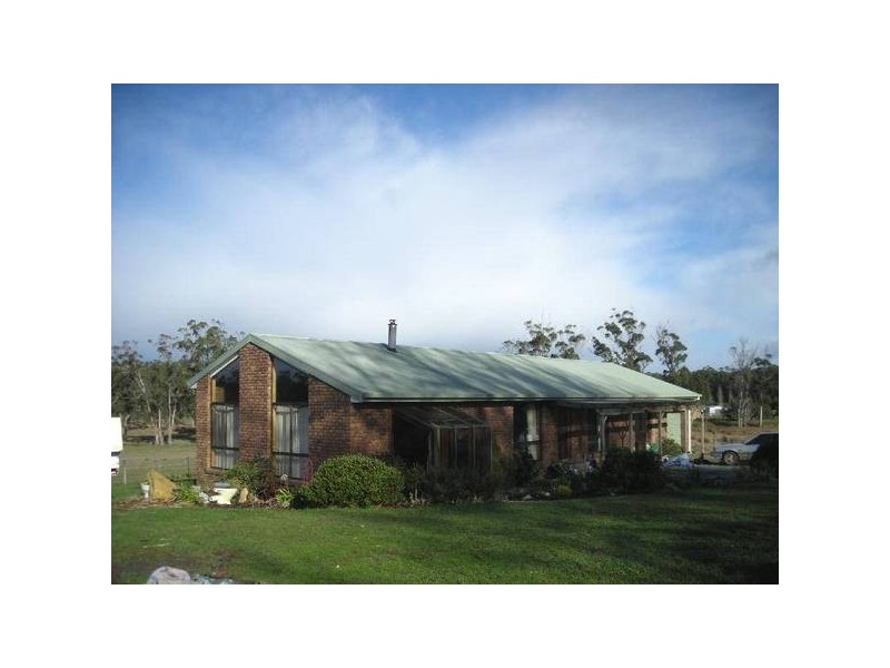 93 Everest Road, Exeter TAS 7275