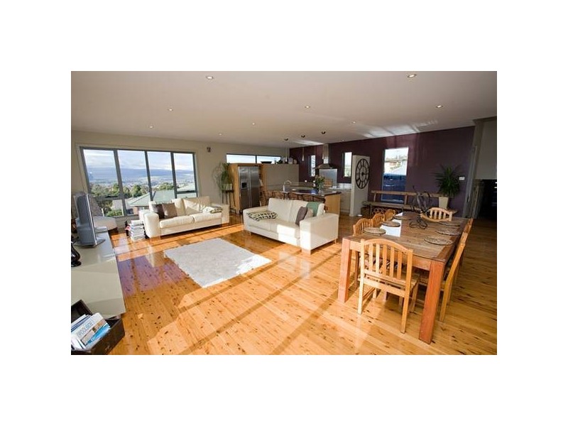 6 Sunnyside Crescent, Trevallyn TAS 7250
