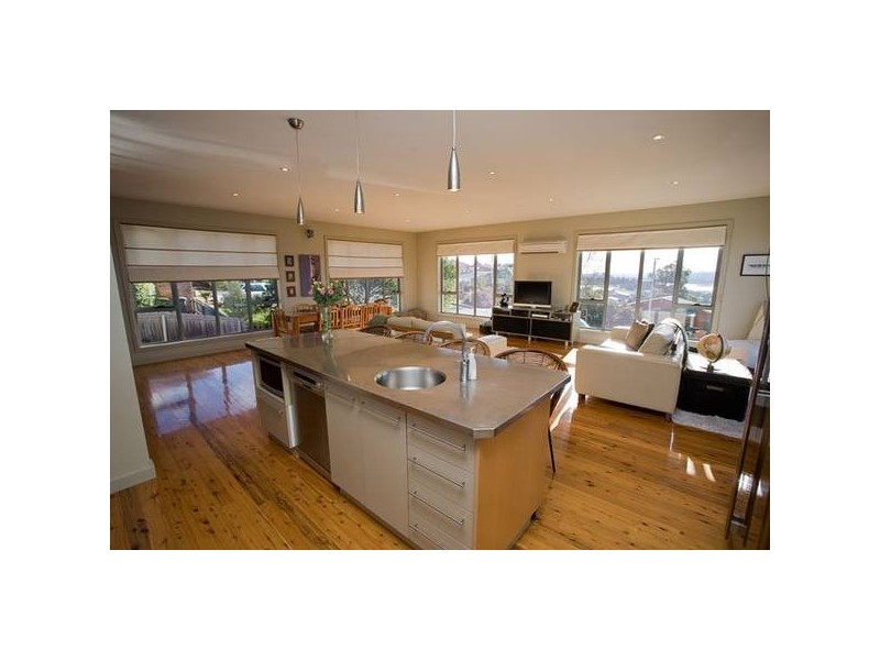6 Sunnyside Crescent, Trevallyn TAS 7250