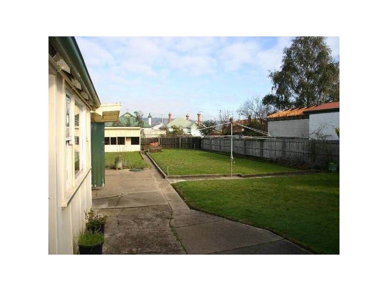 19 Albion Street, Invermay TAS 7248