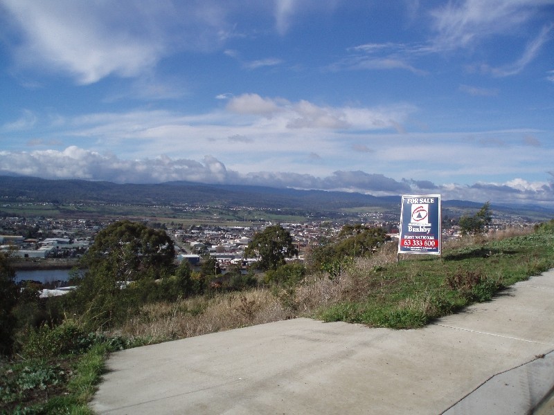 28 Lachlan Parade, Trevallyn TAS 7250