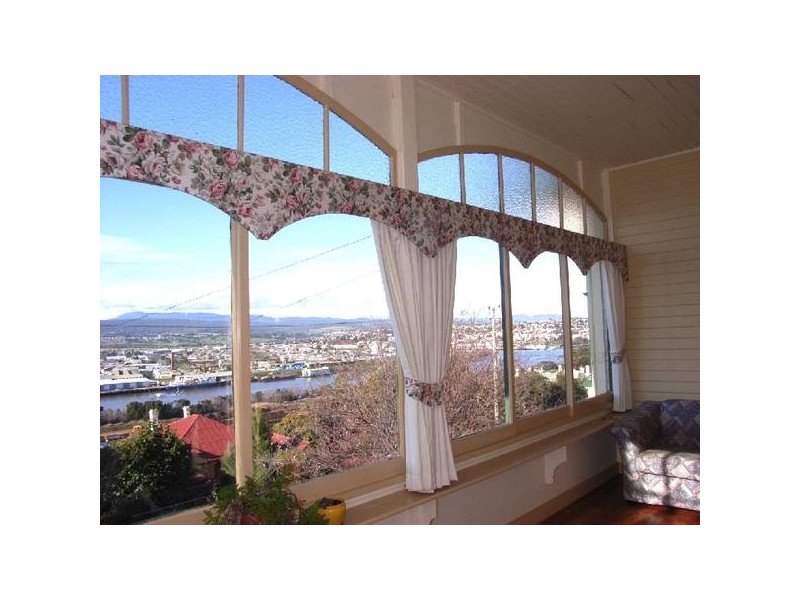 43 Forest Road., Trevallyn TAS 7250