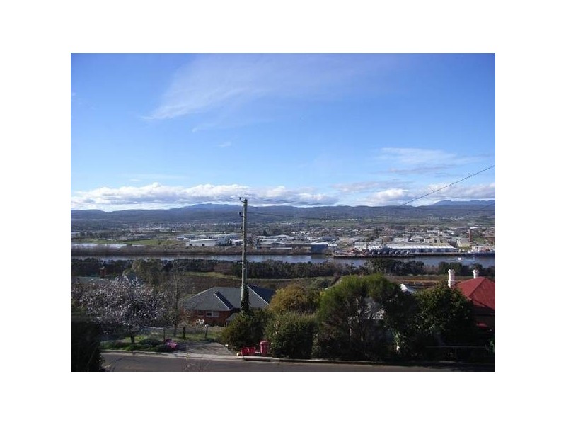 43 Forest Road., Trevallyn TAS 7250