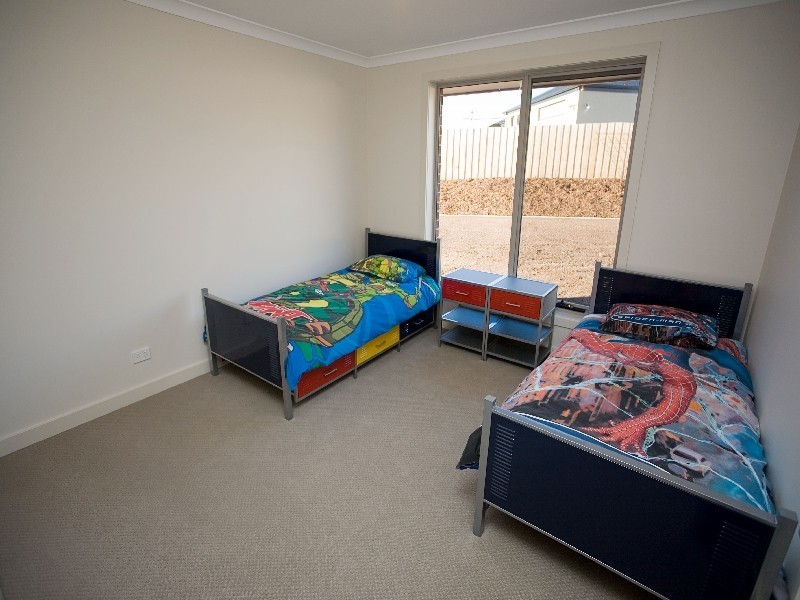 5 Adloch Place, Newnham TAS 7248