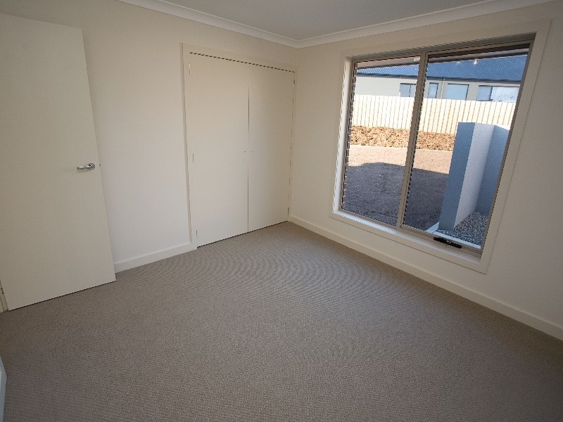 5 Adloch Place, Newnham TAS 7248