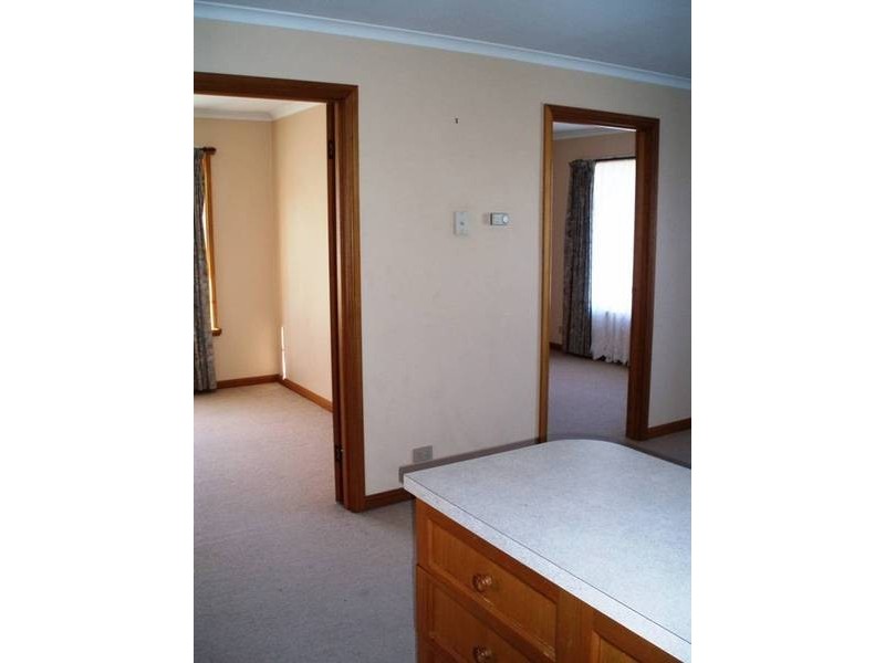 8/13-17 Parklands Parade, Newnham TAS 7248