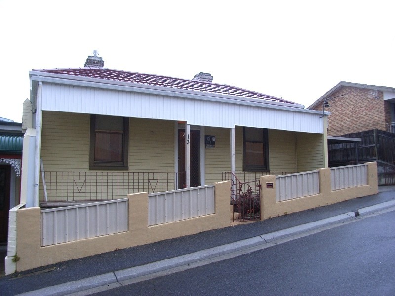 13 Crescent Grove, West Launceston TAS 7250