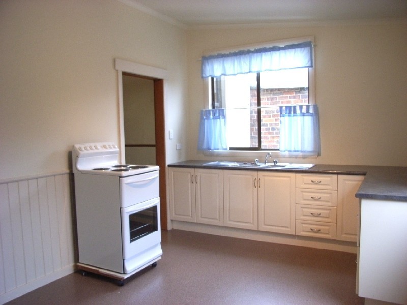 13 Crescent Grove, West Launceston TAS 7250