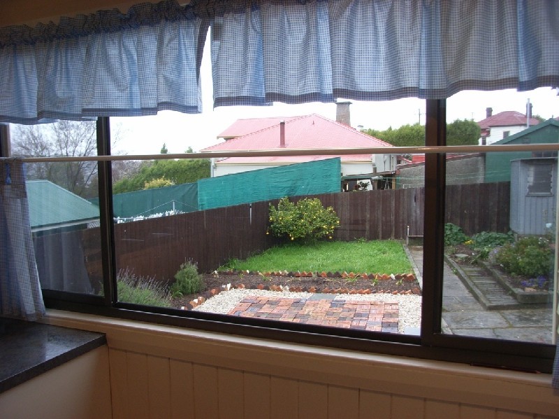 13 Crescent Grove, West Launceston TAS 7250