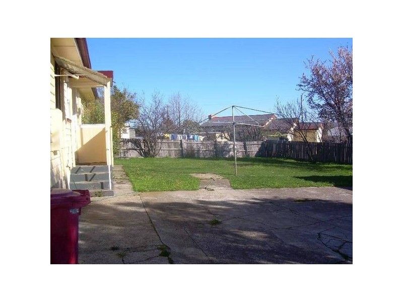 5 Sayer Street, Newnham TAS 7248