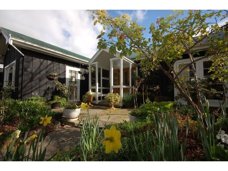 8 Norwood Avenue, Launceston TAS 7250