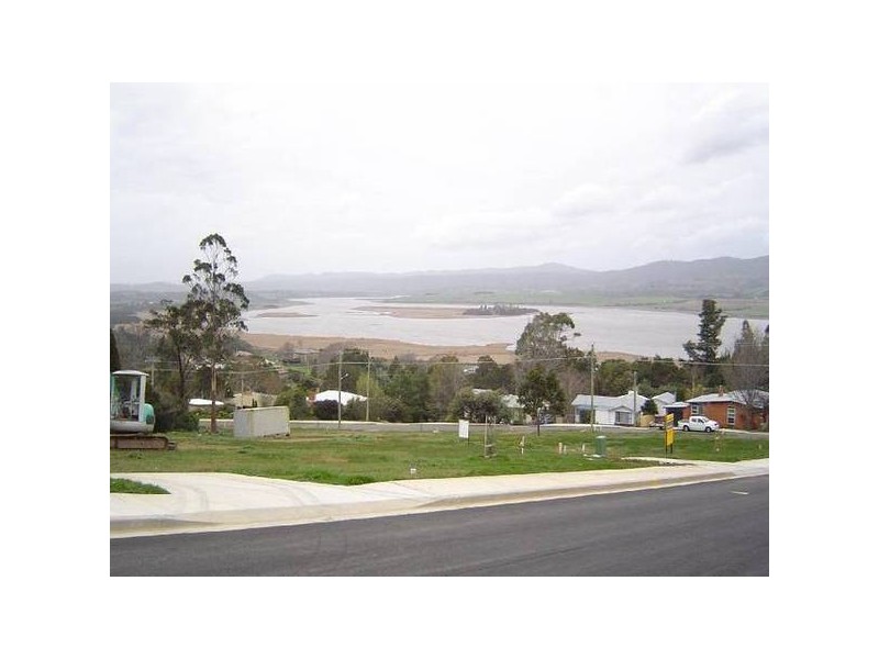 21 Carries Close, Riverside TAS 7250