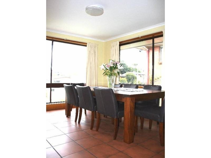12 Meadowbank Road, Newnham TAS 7248