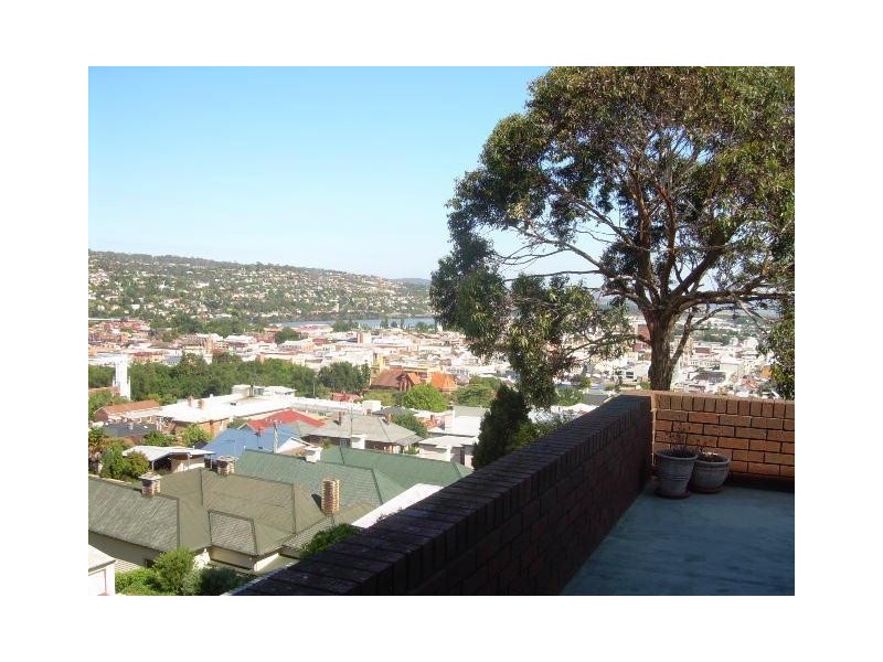 4/6 Tarleton Place, Launceston TAS 7250