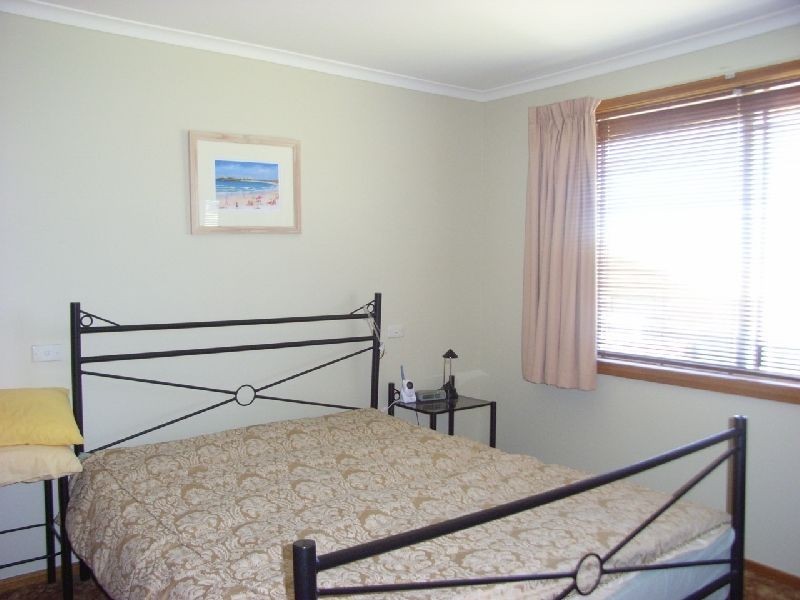 14 Bishops Drive, Newnham TAS 7248