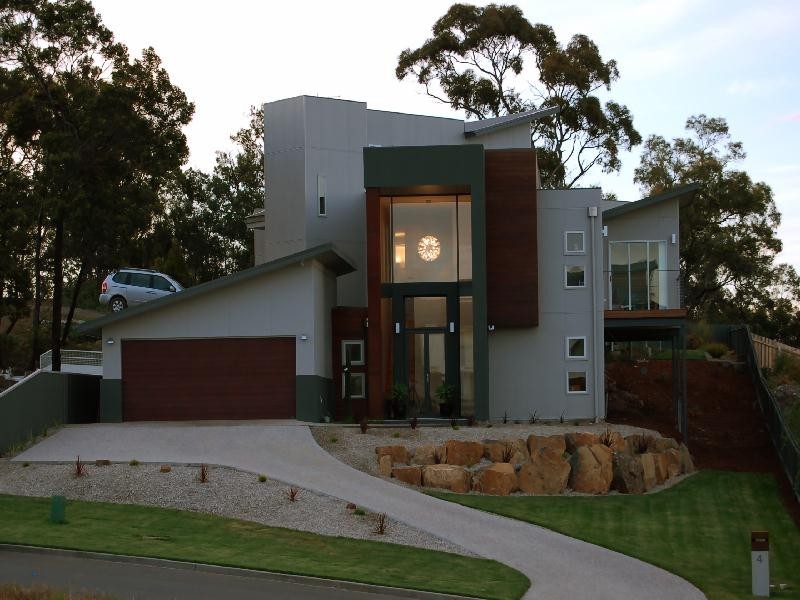 4 Jacqueline Place, Riverside TAS 7250
