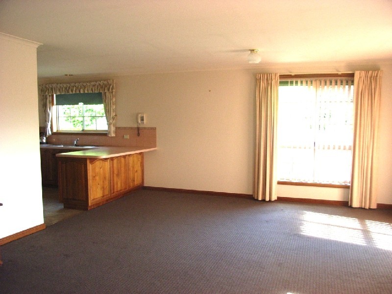 2/276 Penquite Road, Norwood TAS 7250