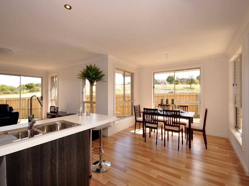 24 Comice Place, Newnham TAS 7248