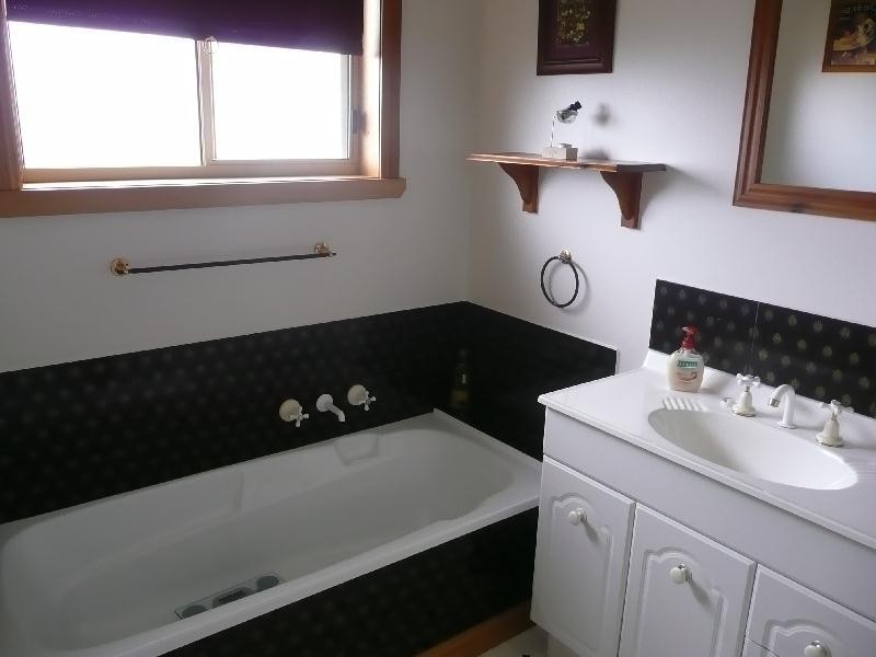 15 Piper Avenue, Youngtown TAS 7249