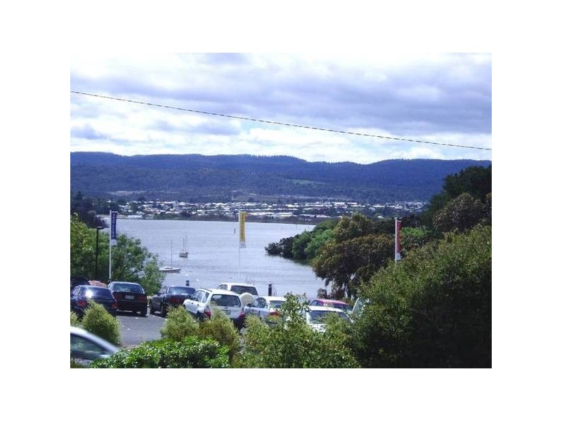 4/23-27 Elouera Street, Riverside TAS 7250
