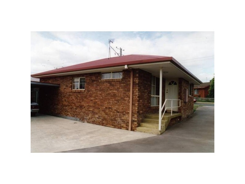 1/18 Bishops Drive, Newnham TAS 7248