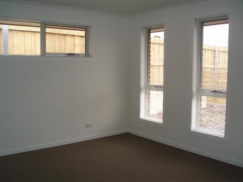 2/20 Pearce Street, Summerhill TAS 7250