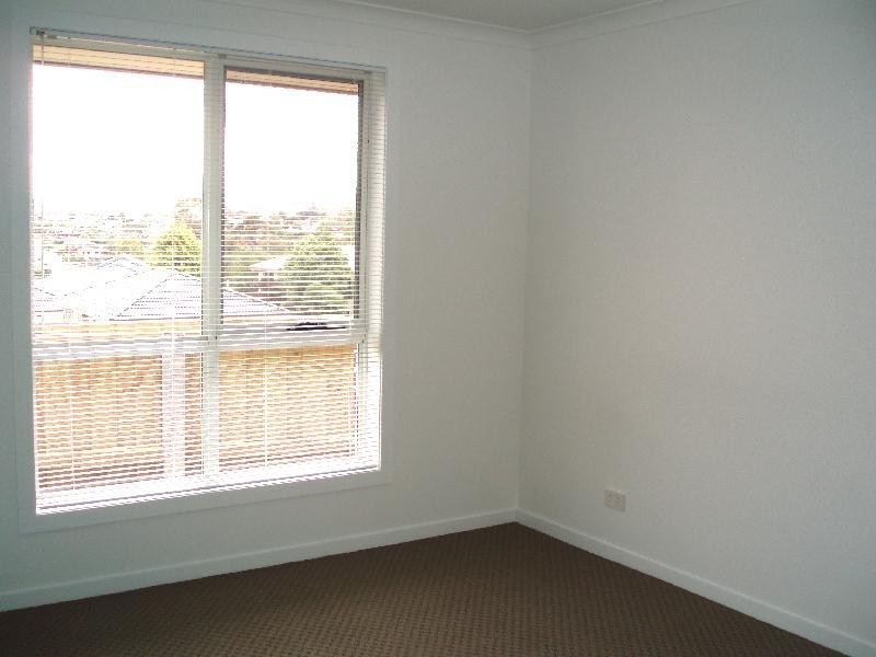 2/20 Pearce Street, Summerhill TAS 7250