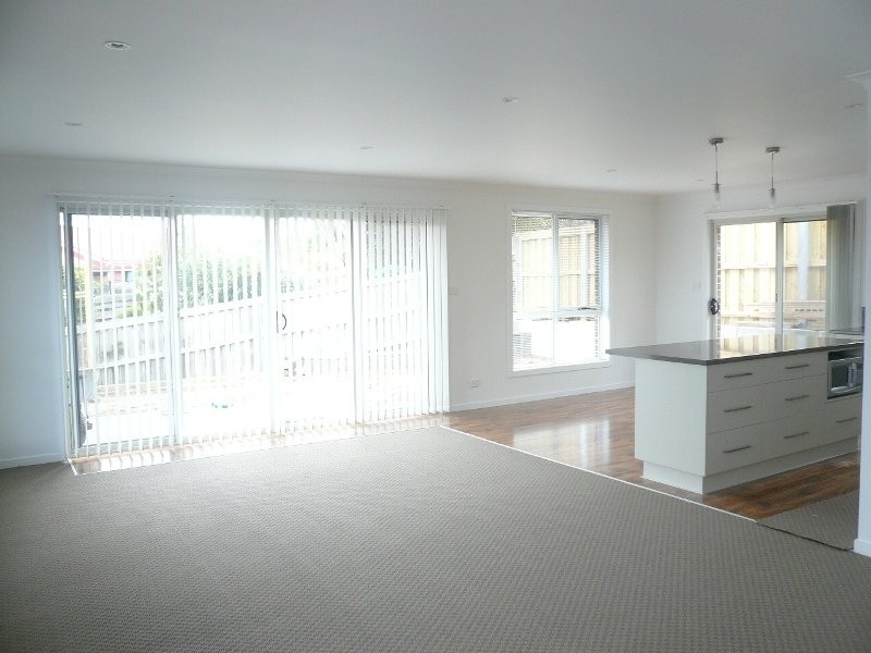 1/20 Pearce Street, Summerhill TAS 7250