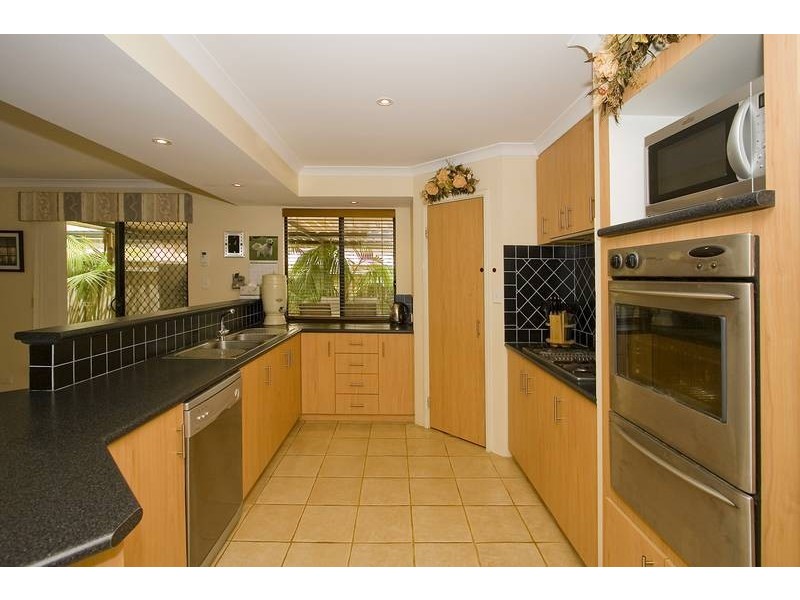 12 ASHEVILLE PDE, Landsdale WA 6065