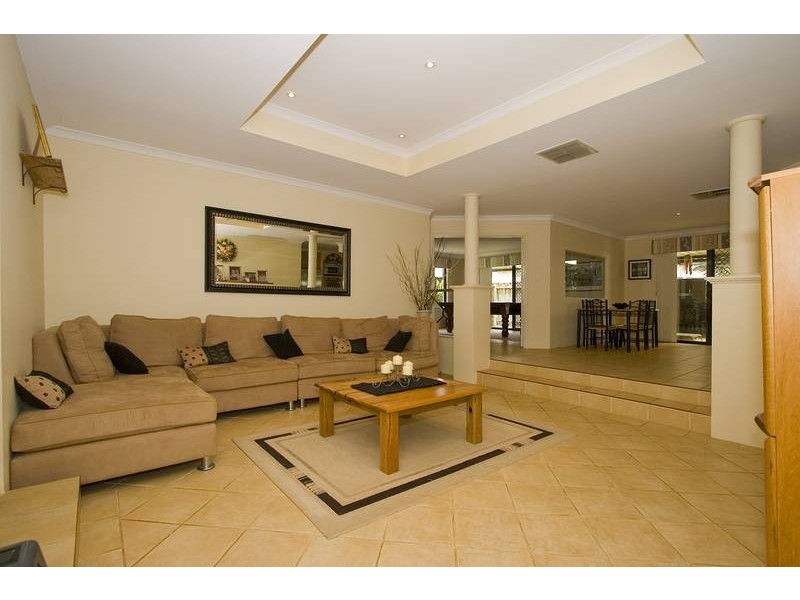 12 ASHEVILLE PDE, Landsdale WA 6065