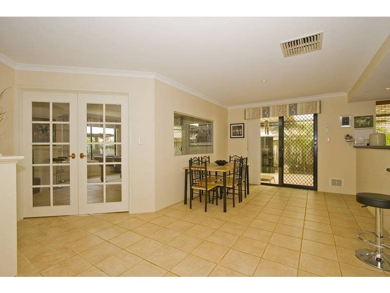 12 ASHEVILLE PDE, Landsdale WA 6065