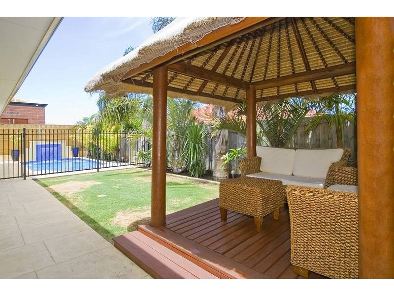 12 ASHEVILLE PDE, Landsdale WA 6065